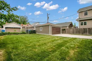4036 W Warwick Ave, Chicago, IL 60641 - Photo 42