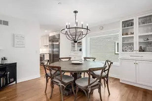 452 S Harvard Ave, Villa Park, IL 60181 - Photo 6