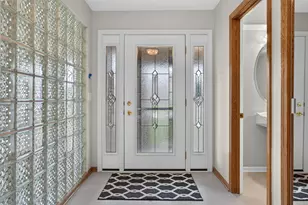 6013 N Emerson St, Rosemont, IL 60018 - Photo 2