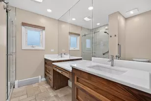 6013 N Emerson St, Rosemont, IL 60018 - Photo 12