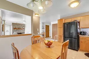 18623 Augusta Ln, Hazel Crest, IL 60429 - Photo 12