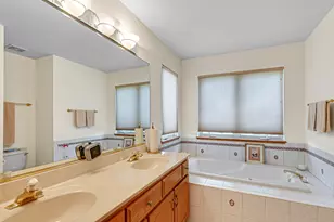 18623 Augusta Ln, Hazel Crest, IL 60429 - Photo 16