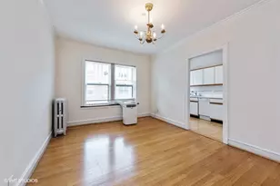 545 Hinman Ave, Evanston, IL 60202 - Photo 6