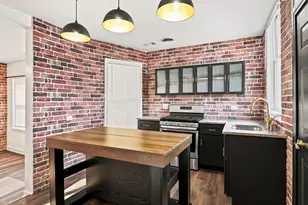 238 W 31st St, Chicago, IL 60616 - Photo 10