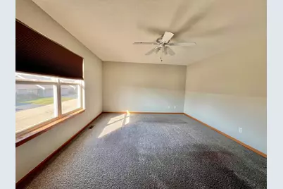 1172 Rose Drive, Sycamore, IL 60178 - Photo 14