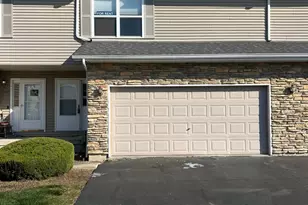 1172 Rose Dr, Sycamore, IL 60178 - Photo 2