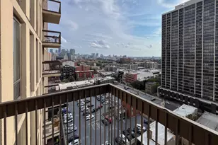 1660 N Lasalle Dr, Chicago, IL 60614 - Photo 14