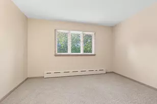 888 Country Club Rd, Crystal Lake, IL 60014 - Photo 26