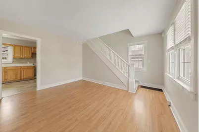 1012 1/2 W Lafayette Street, Ottawa, IL 61350 - Photo 2