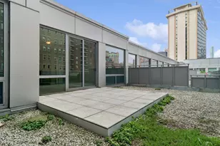 1 E 8th St, Chicago, IL 60605 - Photo 28