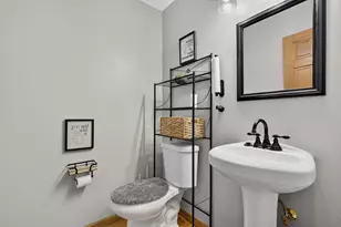 938 Stonehaven Ct, Elgin, IL 60124 - Photo 26
