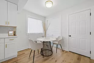 8801 S Clyde Ave, Chicago, IL 60617 - Photo 10