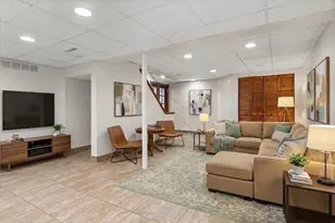 1325 Deerfield Ln, Bartlett, IL 60103 - Photo 20