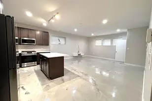 4853 W Nelson St, Chicago, IL 60641 - Photo 2