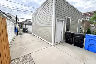 4853 W Nelson St, Chicago, IL 60641 - Photo 12