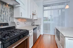 20 N Aberdeen St, Chicago, IL 60607 - Photo 4