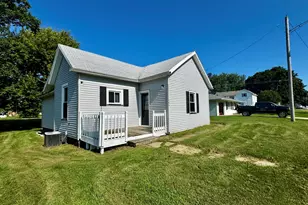 104 N Memorial St, Ohio, IL 61349 - Photo 2