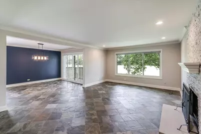 244 Hickory Lane, Lake Barrington, IL 60010 - Photo 4