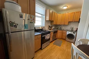1441 W Berteau Ave, Chicago, IL 60613 - Photo 4