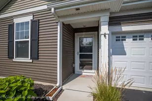 930 Fitzwilliam Wy, North Aurora, IL 60542 - Photo 1