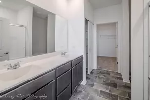930 Fitzwilliam Wy, North Aurora, IL 60542 - Photo 14