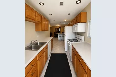2206 Capri Avenue, Joliet, IL 60436 - Photo 2