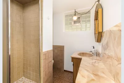5950 W Foster Avenue, Chicago, IL 60630 - Photo 18