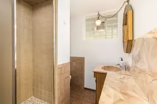 5950 W Foster Ave, Chicago, IL 60630 - Photo 18