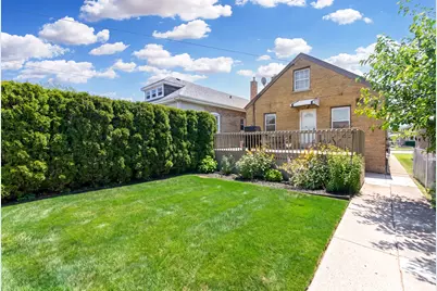 5950 W Foster Avenue, Chicago, IL 60630 - Photo 22