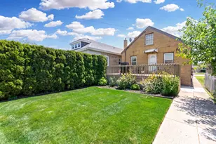 5950 W Foster Ave, Chicago, IL 60630 - Photo 22