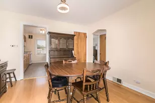 5950 W Foster Ave, Chicago, IL 60630 - Photo 4