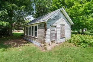 344 Flagg St, Paw Paw, IL 61353 - Photo 54