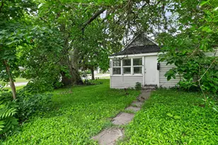 1155 S 7th St, Dekalb, IL 60115 - Photo 1