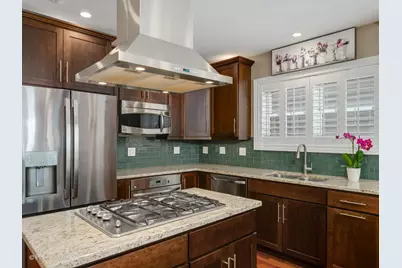 2849 N Ashland Avenue #2S, Chicago, IL 60657 - Photo 8