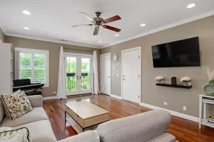2849 N Ashland Ave, Chicago, IL 60657 - Photo 6