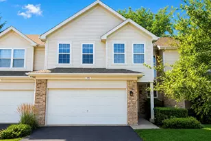 166 Avalon Ct, Roselle, IL 60172 - Photo 1