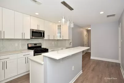 336 E Russell Street #2, Barrington, IL 60010 - Photo 2
