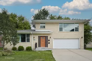 336 E Russell St, Barrington, IL 60010 - Photo 1