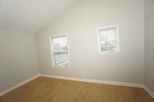 2017 Grayhawk Dr, Aurora, IL 60503 - Photo 12