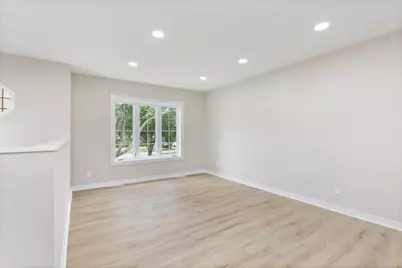 105 Cedarwood Court, Bolingbrook, IL 60440 - Photo 4