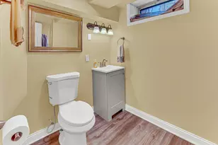 7450 S Euclid Pkwy, Chicago, IL 60649 - Photo 12