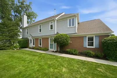 150 Inverness Court #2, Elk Grove Village, IL 60007 - Photo 2