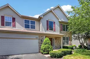 607 Mansfield Way, Oswego, IL 60543 - Photo 2