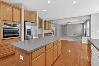 607 Mansfield Way, Oswego, IL 60543 - Photo 10