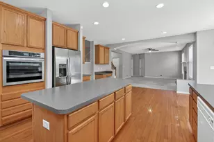 607 Mansfield Way, Oswego, IL 60543 - Photo 10
