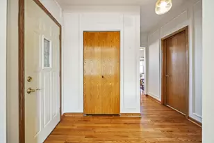 3548 W Belle Plaine Ave, Chicago, IL 60618 - Photo 12