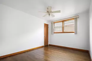 9530 S Union Ave, Chicago, IL 60628 - Photo 12