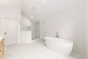 1310 N Eagle St, Naperville, IL 60563 - Photo 22