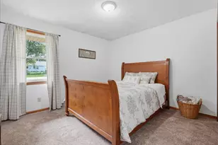 511 N Grove St, Colfax, IL 61728 - Photo 8