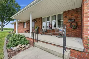 511 N Grove St, Colfax, IL 61728 - Photo 2